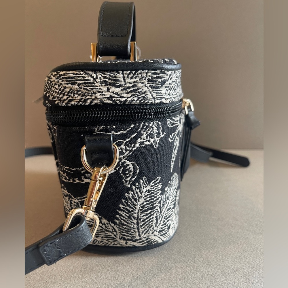 ✨H&M JACQUARD WEAVE TOILE BAG - NEW✨ - Picture 5 of 14